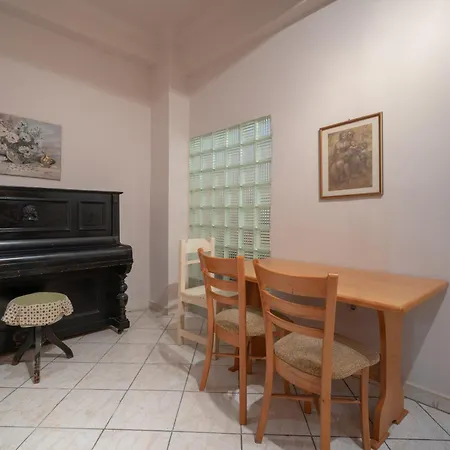 Victoria Metro St. 2 Bedrooms 4 Persons Apartment Athens