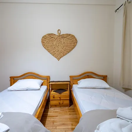 Victoria Metro St. 2 Bedrooms 4 Persons Athens